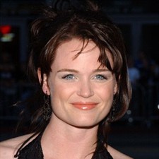 灵动：鬼影实录3成年克里斯蒂