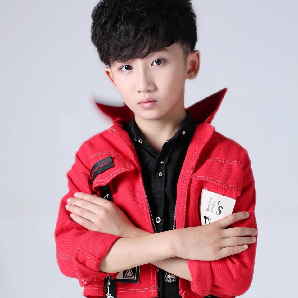 山河月明少年朱柏