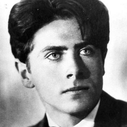 控方证人SpotlightoperatorinGermancafe